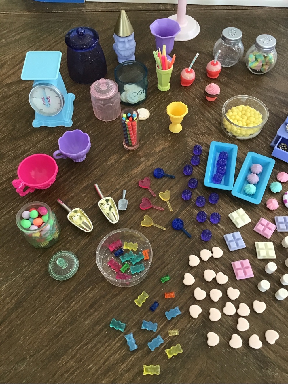 Glitter Girls Sweet Shop Playset - Picture 7 of 16